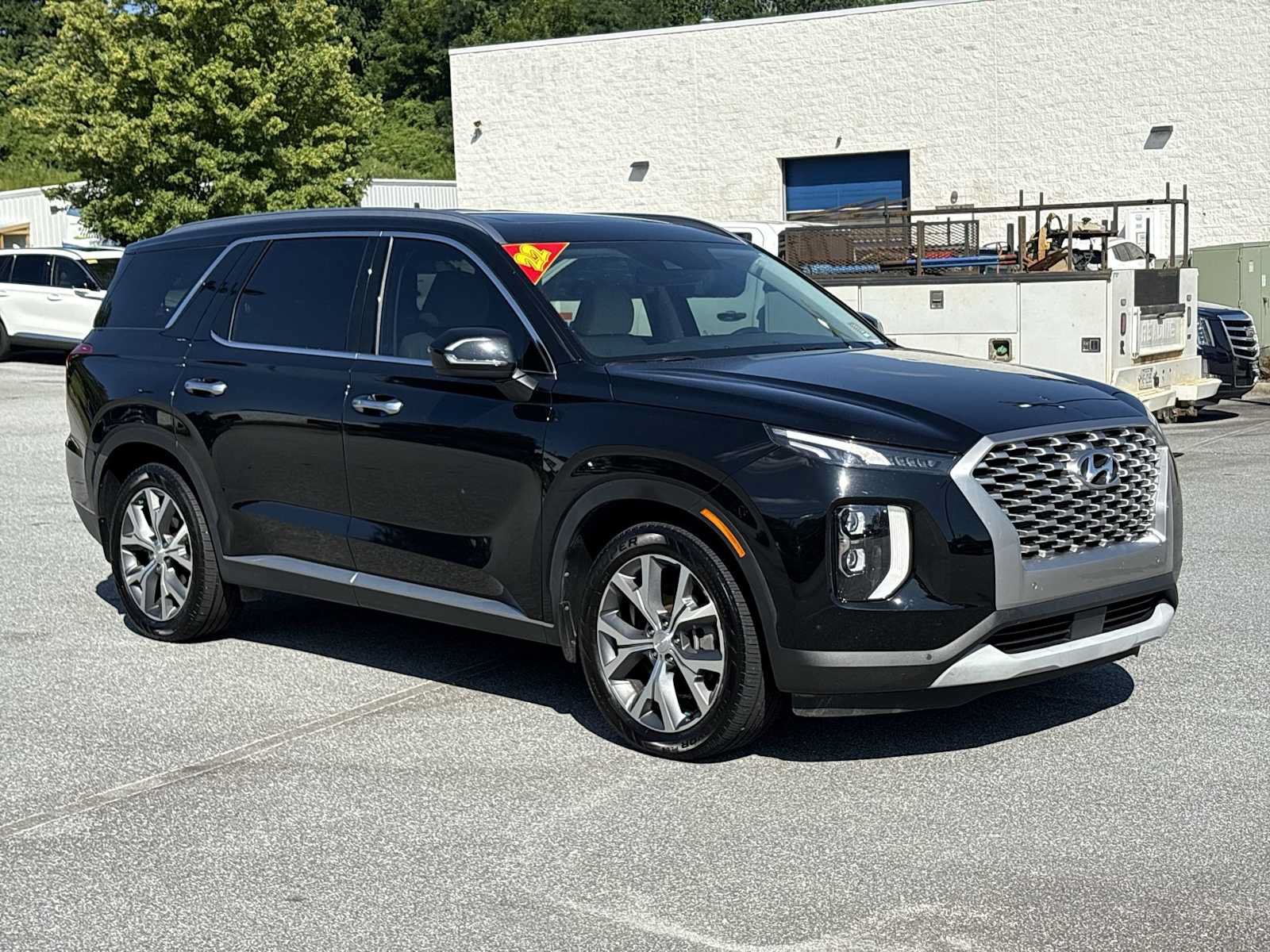 Used 2022 Hyundai Palisade SEL w/ 8P Bench Seat Package FWD image 4