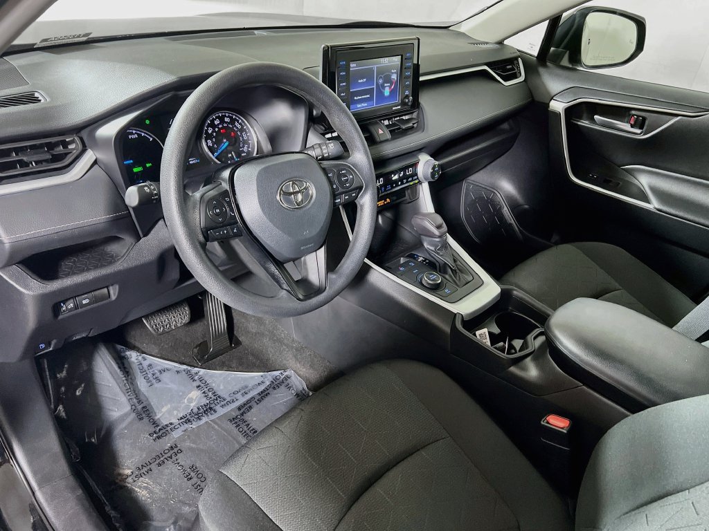Certified 2021 Toyota RAV4 XLE AWD/4WD image 9