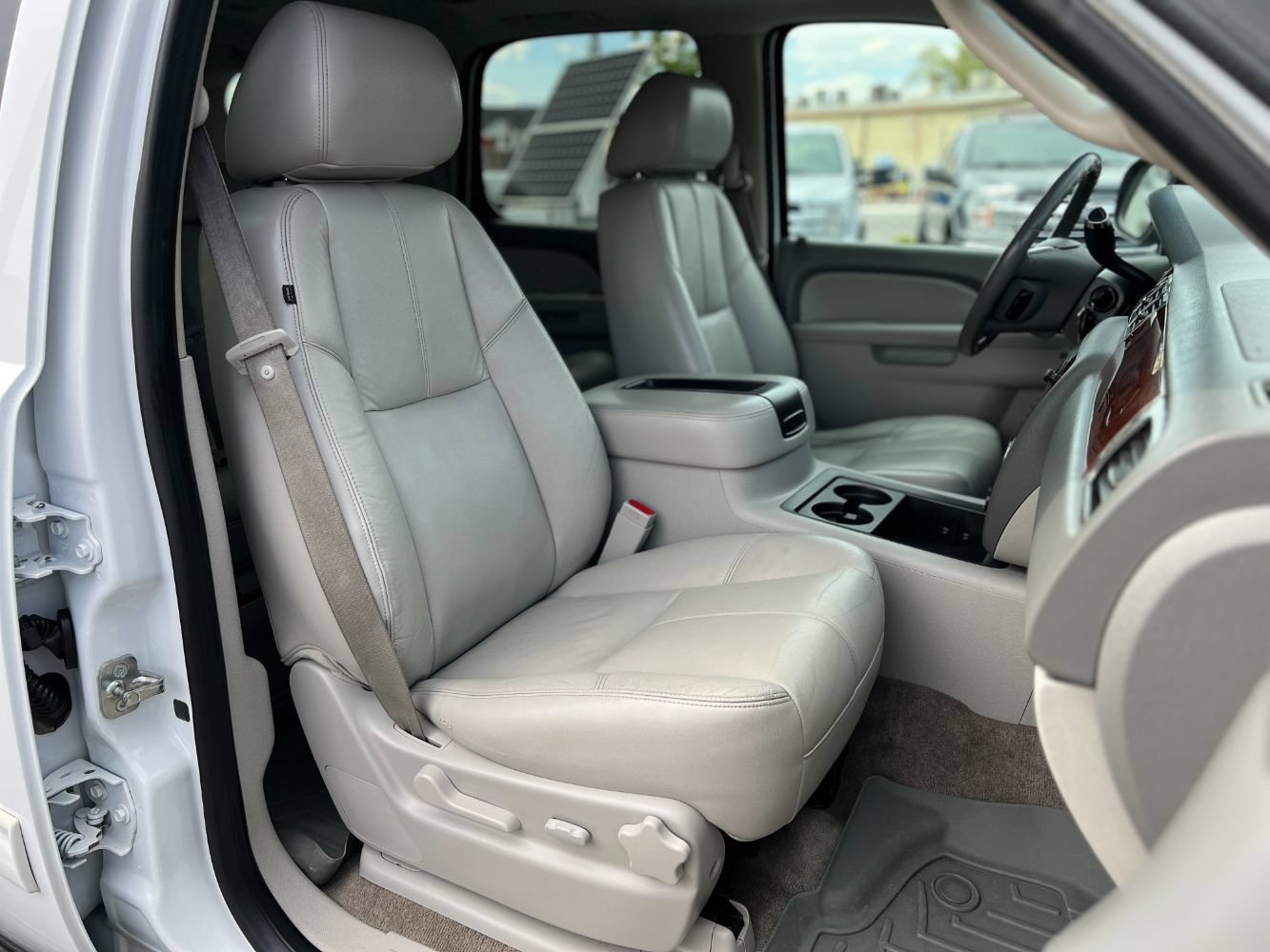Used 2012 Chevrolet Tahoe 4WD Hybrid image 22