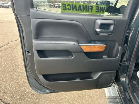 Used 2017 Chevrolet Silverado 1500 High Country image 14