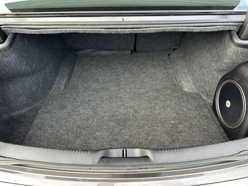 Used 2023 Chrysler 300 S image 4