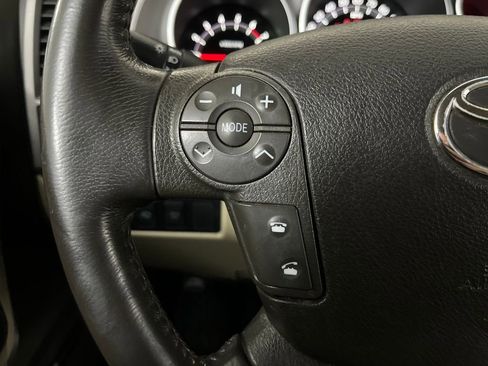 Used 2010 Toyota Sequoia Limited AWD/4WD image 63