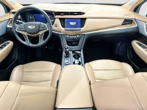 Used 2024 Cadillac XT5 Premium Luxury w/ Platinum Package FWD image 13