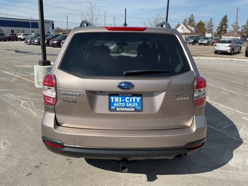 Used 2015 Subaru Forester 2.5i Premium image 5