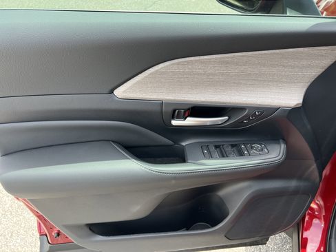 New 2026 Toyota Grand Highlander AWD image 11