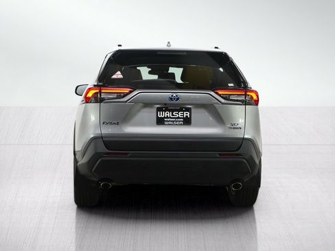Used 2021 Toyota RAV4 XLE w/ XLE Grade Weather Package AWD/4WD image 4