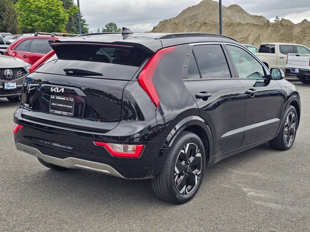 Certified 2023 Kia Niro Wind w/ Wind Preserve Package FWD image 5