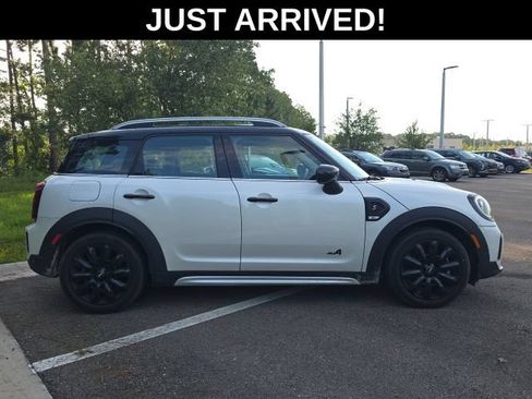 Used 2023 MINI Cooper Countryman S w/ Signature Upholstery Package AWD/4WD image 3