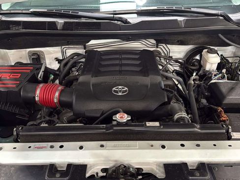 Used 2018 Toyota Tundra Platinum AWD/4WD image 28