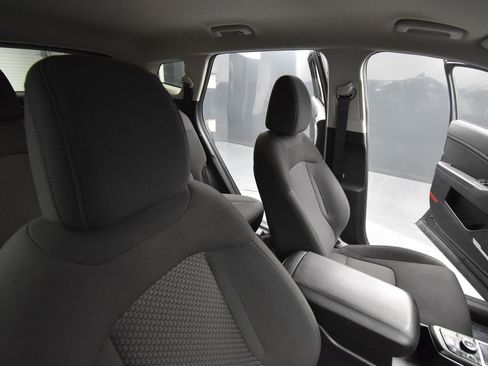 Certified 2023 Kia Sportage LX image 17