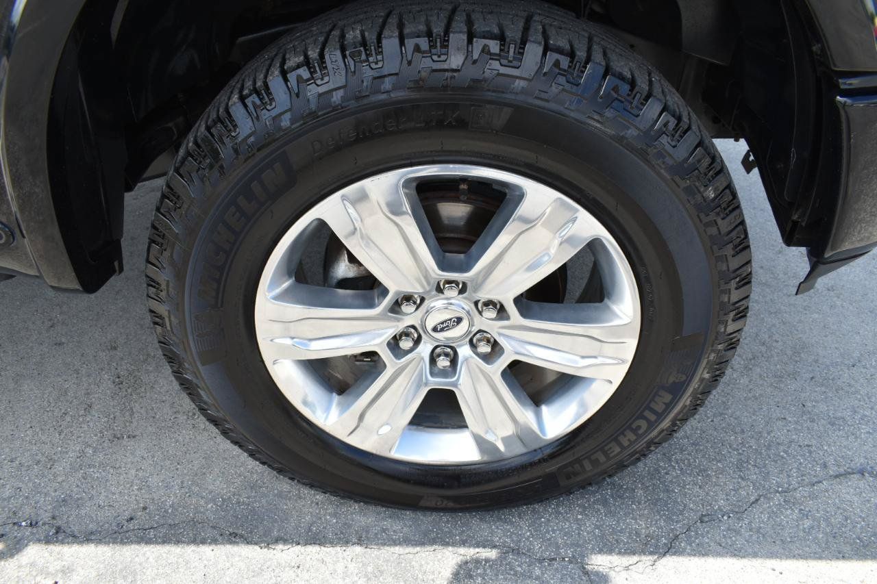 Used 2018 Ford F150 Platinum w/ Equipment Group 701A Luxury AWD/4WD image 36