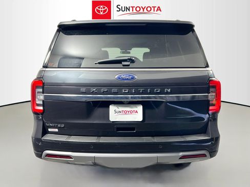 Used 2024 Ford Expedition Limited image 5