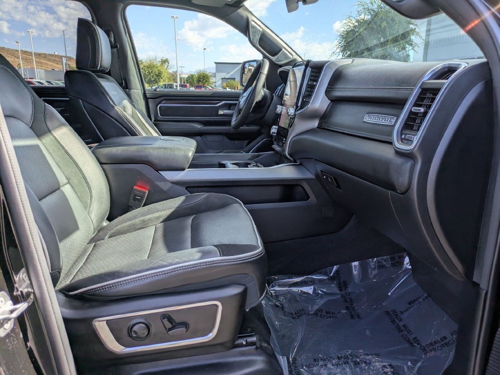 Used 2025 RAM 1500 Laramie w/ Sport Appearance Package AWD/4WD image 30