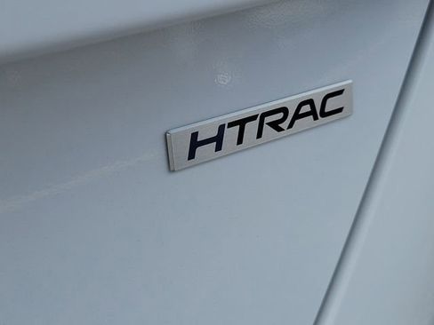 Used 2025 Hyundai Kona SEL AWD/4WD image 32