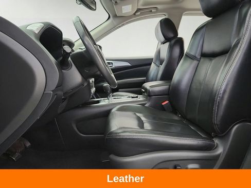 Used 2018 Nissan Pathfinder SL AWD/4WD image 11