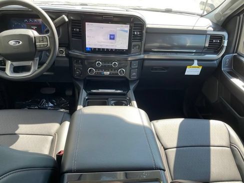 New 2026 Ford F250 Lariat w/ Black Appearance Package AWD/4WD image 7