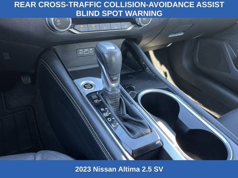Used 2023 Nissan Altima 2.5 SV image 8