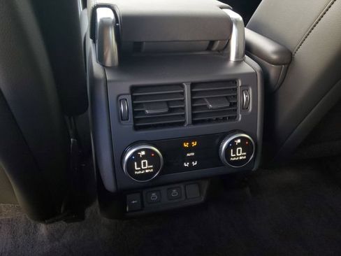 New 2025 Land Rover Discovery S AWD/4WD image 14
