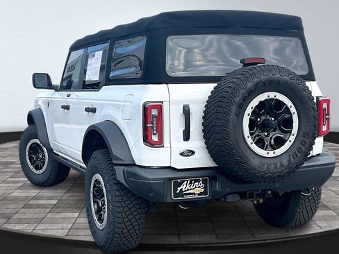 Used 2021 Ford Bronco Badlands image 4