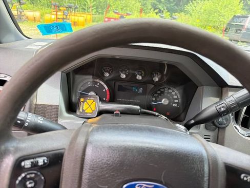 Used 2013 Ford F350 XLT w/ XLT Interior Pkg AWD/4WD image 17