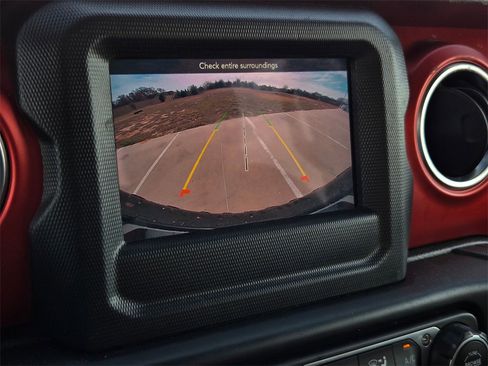 Used 2021 Jeep Wrangler Unlimited Rubicon image 14