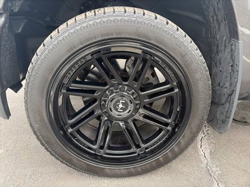 Used 2021 RAM 1500 Laramie image 12