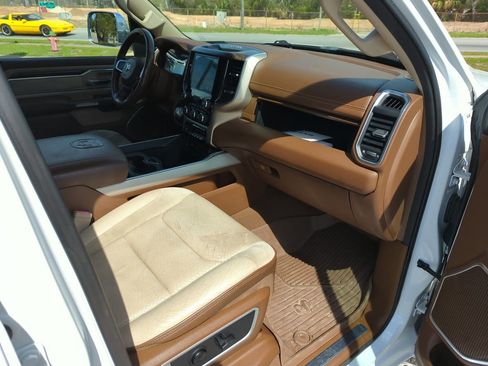 Used 2019 RAM 1500 Laramie image 34