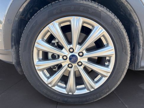 Used 2018 Ford Escape Titanium AWD/4WD image 12