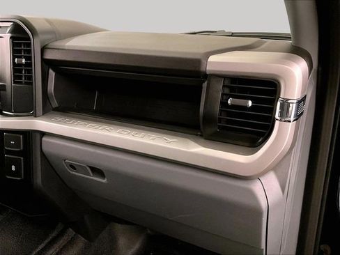 Certified 2023 Ford F250 XL w/ XL Off-Road Package AWD/4WD image 15