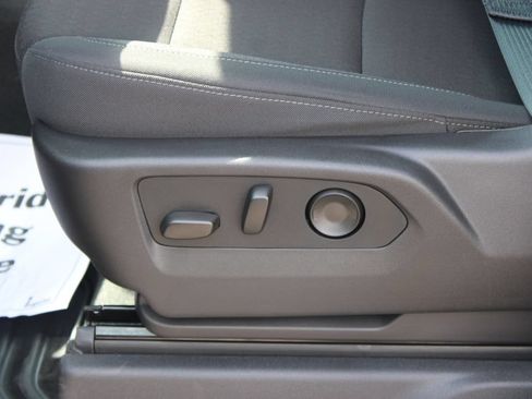 New 2026 Chevrolet Silverado 1500 Custom w/ LPO, Dark Essentials Package AWD/4WD image 19