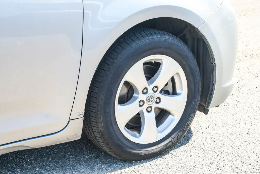Used 2017 Toyota Sienna LE FWD image 11