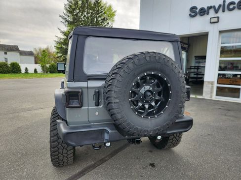 Used 2020 Jeep Wrangler Sport AWD/4WD image 12