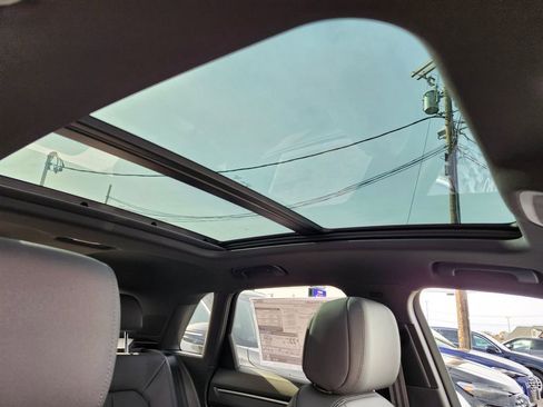 New 2025 Audi Q3 2.0T Premium image 19