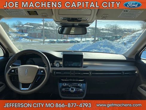 Used 2022 Lincoln Corsair FWD w/ Premium Package image 13