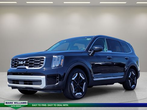 Used 2025 Kia Telluride S AWD/4WD image 8