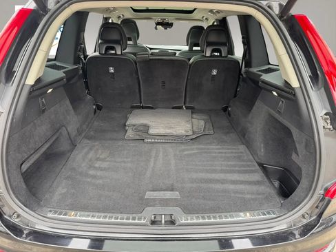 Used 2016 Volvo XC90 T5 Momentum image 26