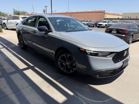 Used 2023 Honda Accord EX-L image 6