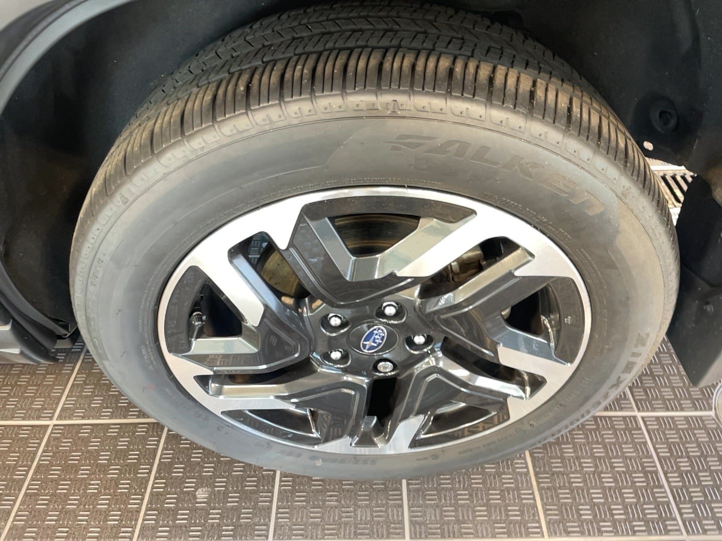 Used 2025 Subaru Forester Limited AWD/4WD image 6