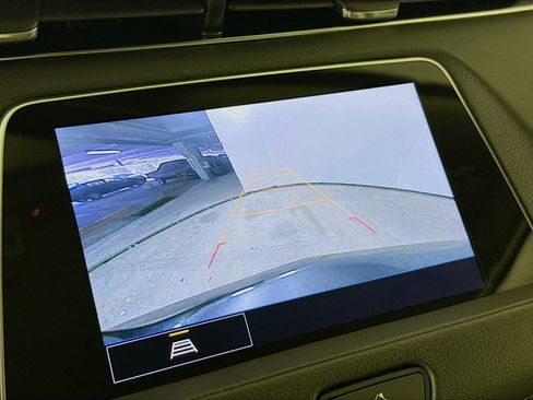 Used 2023 Cadillac XT4 Premium Luxury image 14