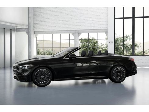 Used 2025 Mercedes-Benz CLE 300 4MATIC Cabriolet image 35