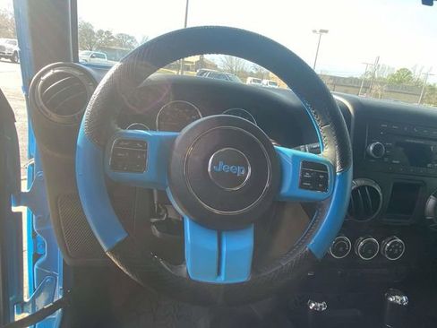 Used 2017 Jeep Wrangler Unlimited Sport w/ Connectivity Group image 15