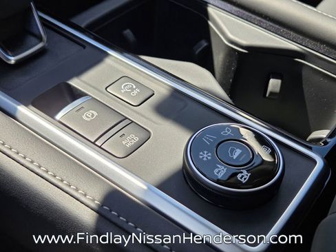 New 2026 Nissan Pathfinder SL AWD/4WD image 19