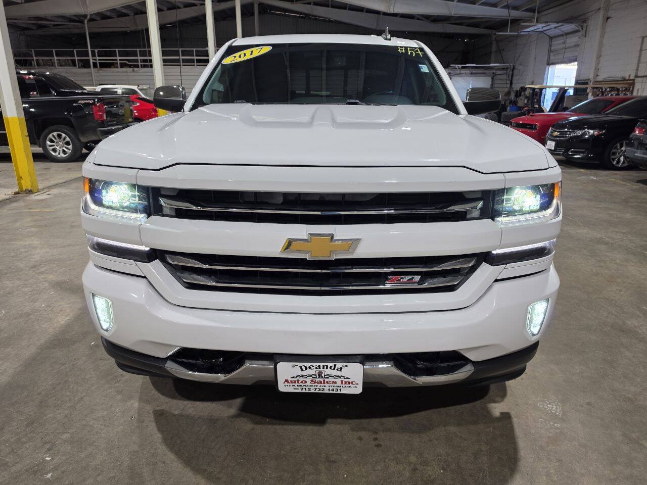 Used 2017 Chevrolet Silverado 1500 LTZ Z71 AWD/4WD image 23