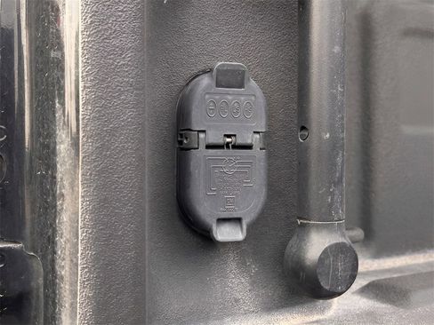 Used 2022 GMC Sierra 2500 Denali w/ Denali Ultimate Package image 11