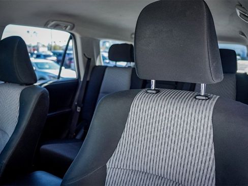 Used 2014 Toyota 4Runner SR5 image 10