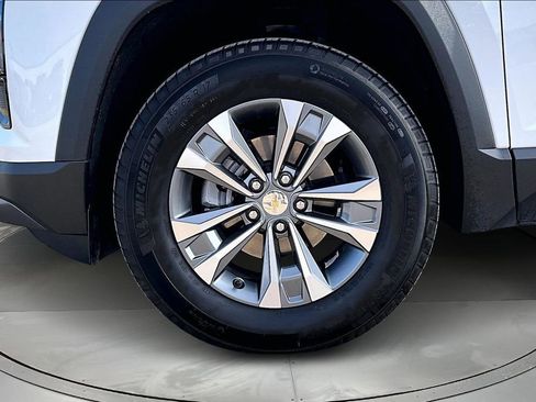 Used 2025 Chevrolet Equinox LT image 33