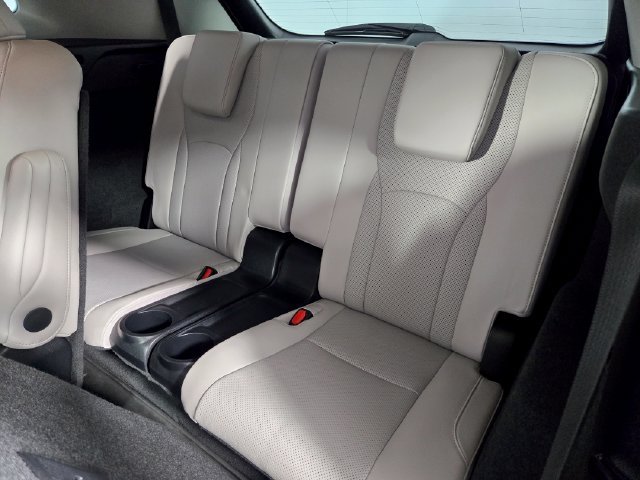 Used 2022 Lexus RX 350L FWD w/ Premium Package image 19