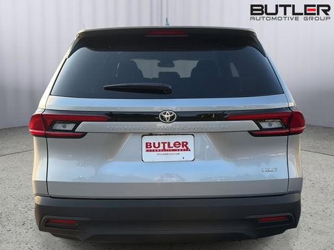 New 2026 Toyota Grand Highlander FWD image 5