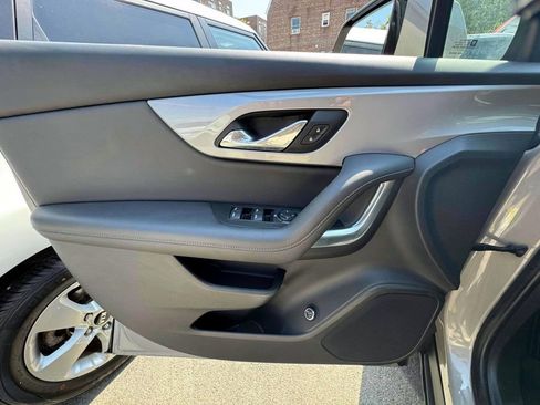 Used 2021 Chevrolet Blazer LT image 17