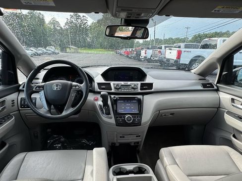 Used 2016 Honda Odyssey Touring image 23